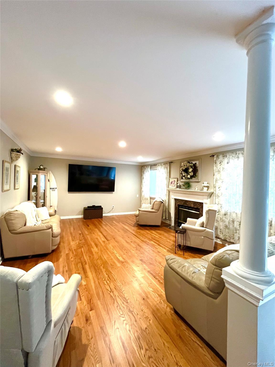 Single Family Silas Woods Road  Suffolk County, NY 11949, MLS-1001375-23