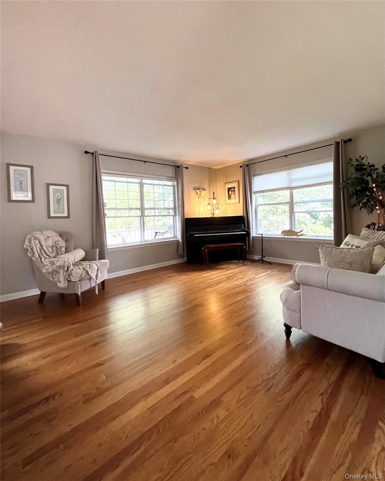 Single Family Silas Woods Road  Suffolk County, NY 11949, MLS-1001375-24