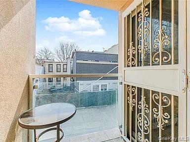 Condo Bay 49th Street Brooklyn, NY 11214, MLS-1001400-17