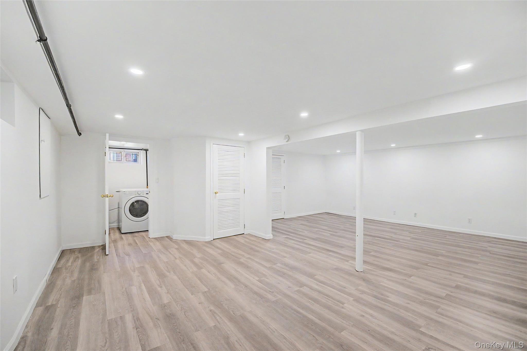 Single Family Hillvale Road Nassau County, NY 11791, MLS-1001415-13