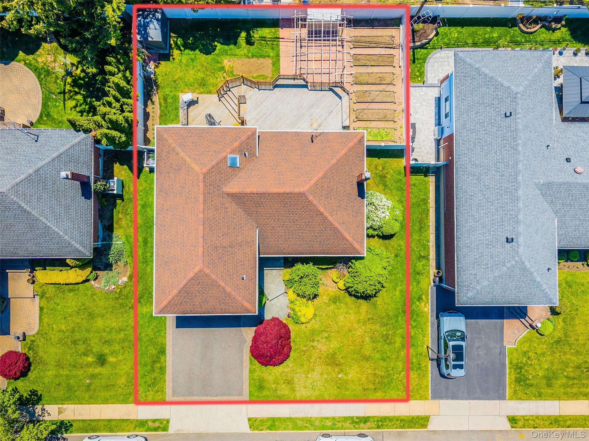 Single Family Hillvale Road  Nassau County, NY 11791, MLS-1001415-18