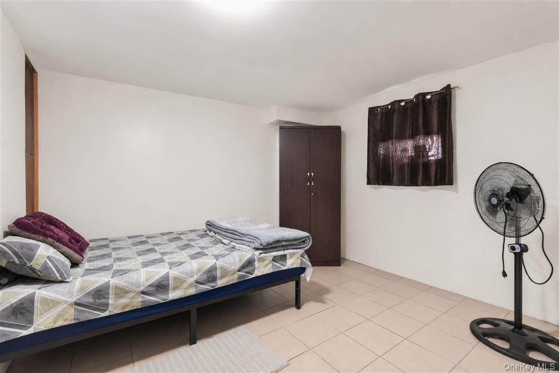 Single Family 120th Street  Queens, NY 11418, MLS-1001419-16