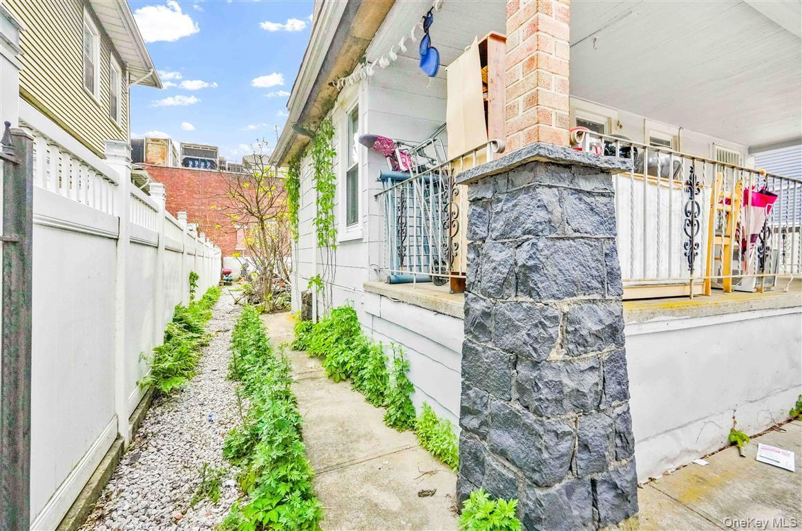 Single Family 120th Street  Queens, NY 11418, MLS-1001419-36
