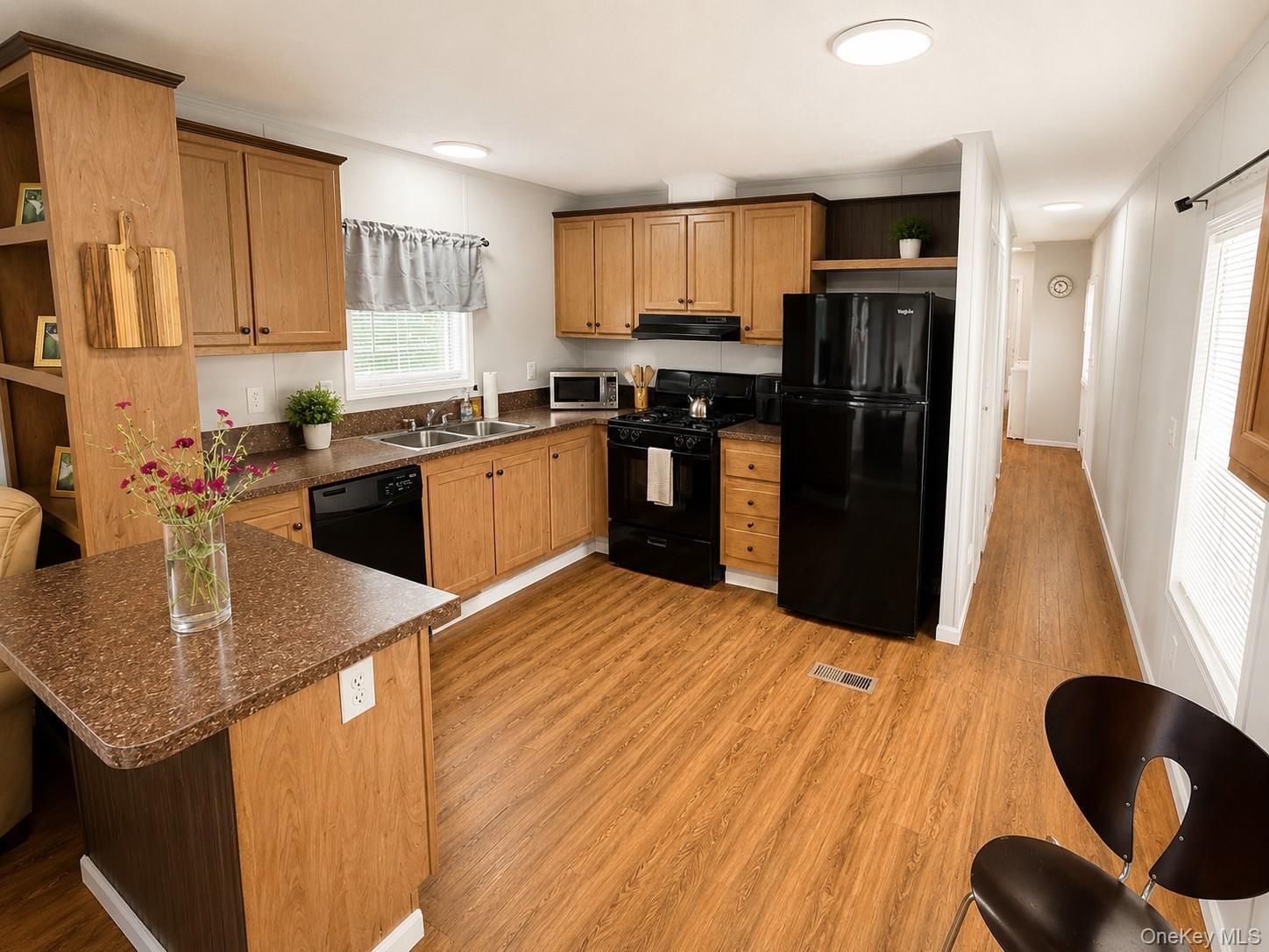 Single Family Hubbard Avenue Suffolk County, NY 11901, MLS-1001440-4