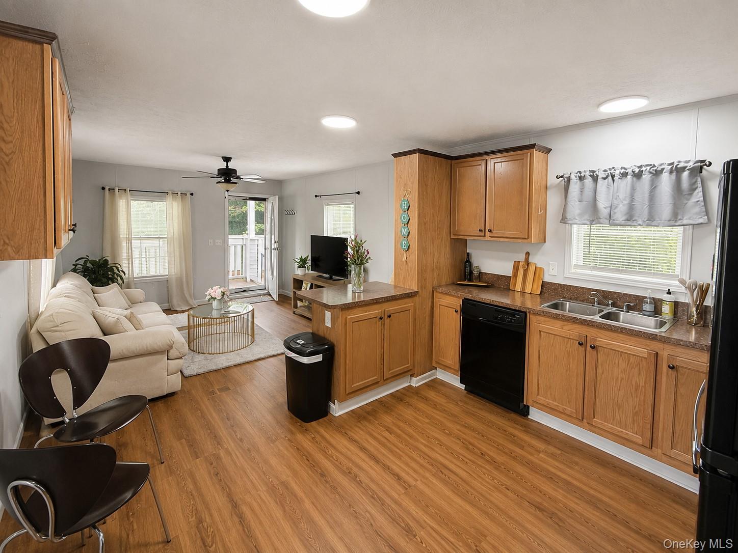Single Family Hubbard Avenue Suffolk County, NY 11901, MLS-1001440-5