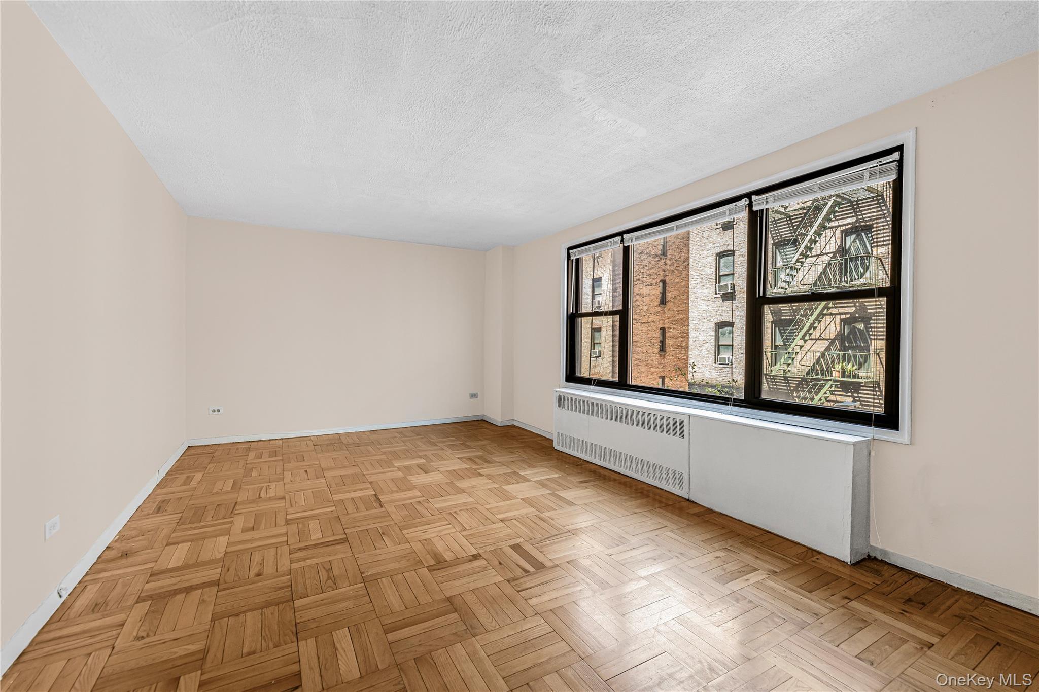 Apartment Webb Bronx, NY 10468, MLS-1001520-3