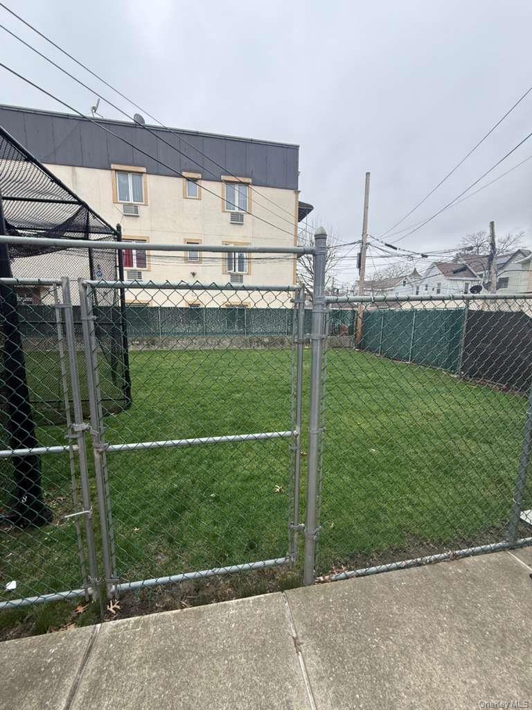 Single Family 101st Queens, NY 11416, MLS-1001522-3
