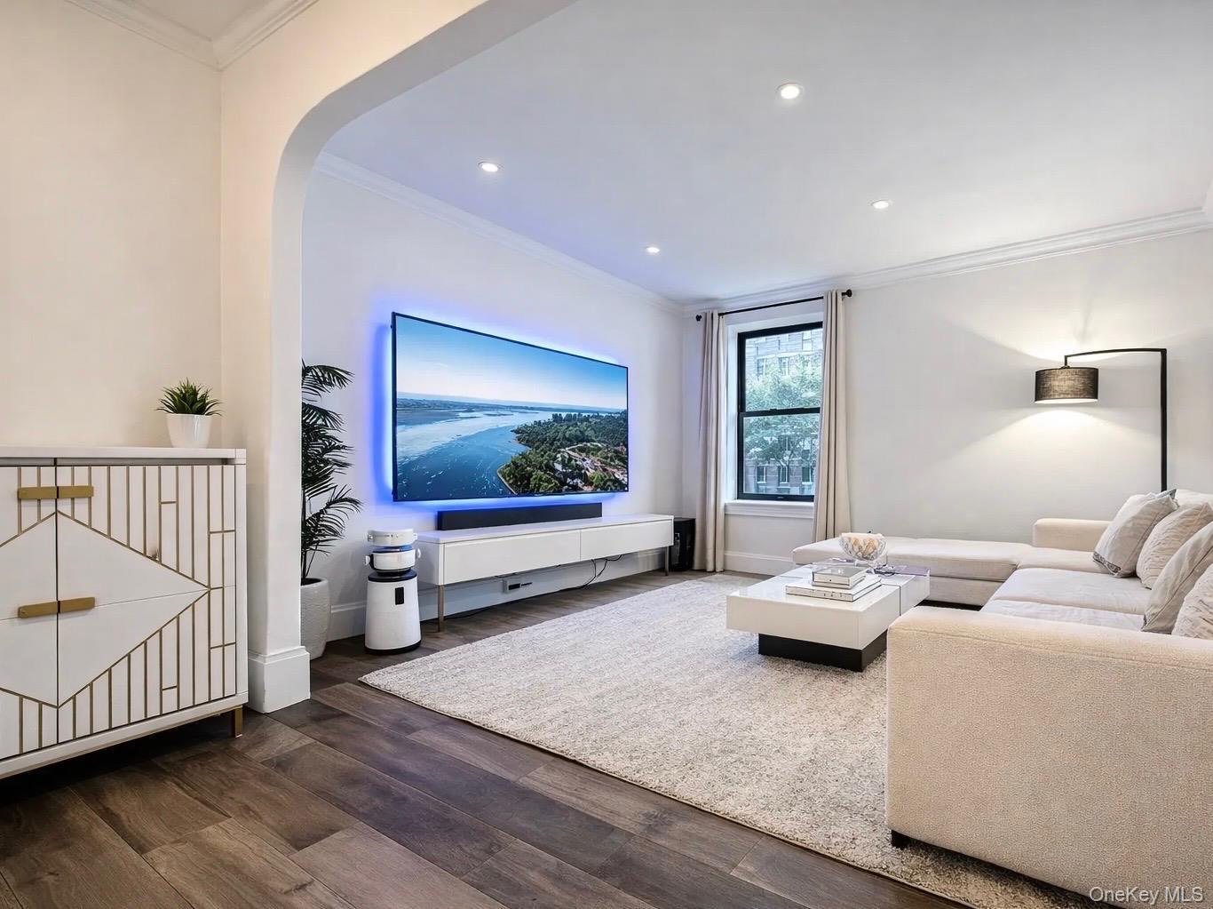 Apartment Valentine Avenue Bronx, NY 10458, MLS-1001575-2