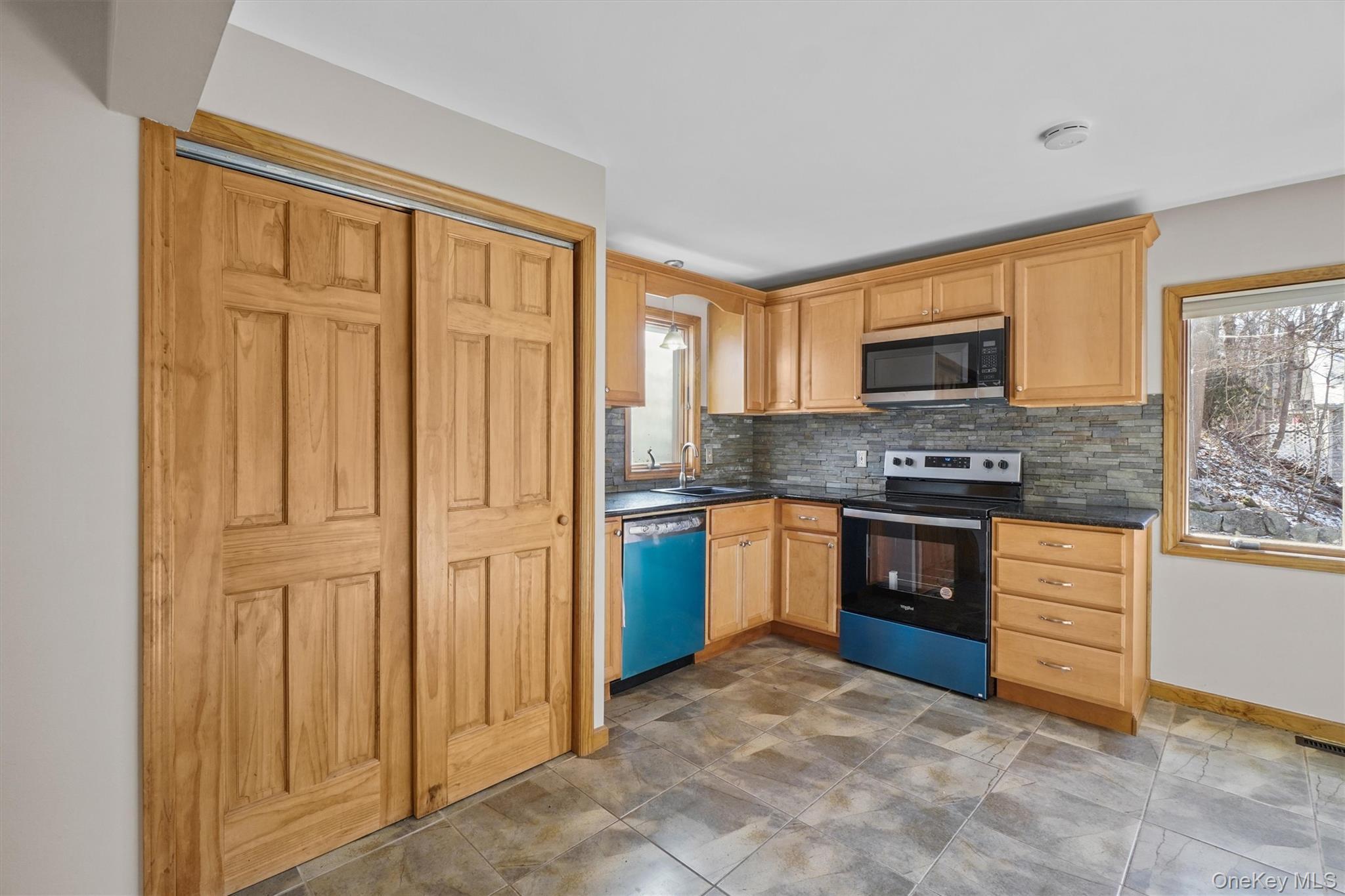 Single Family Paradise Hill Orange County, NY 10930, MLS-1001595-10