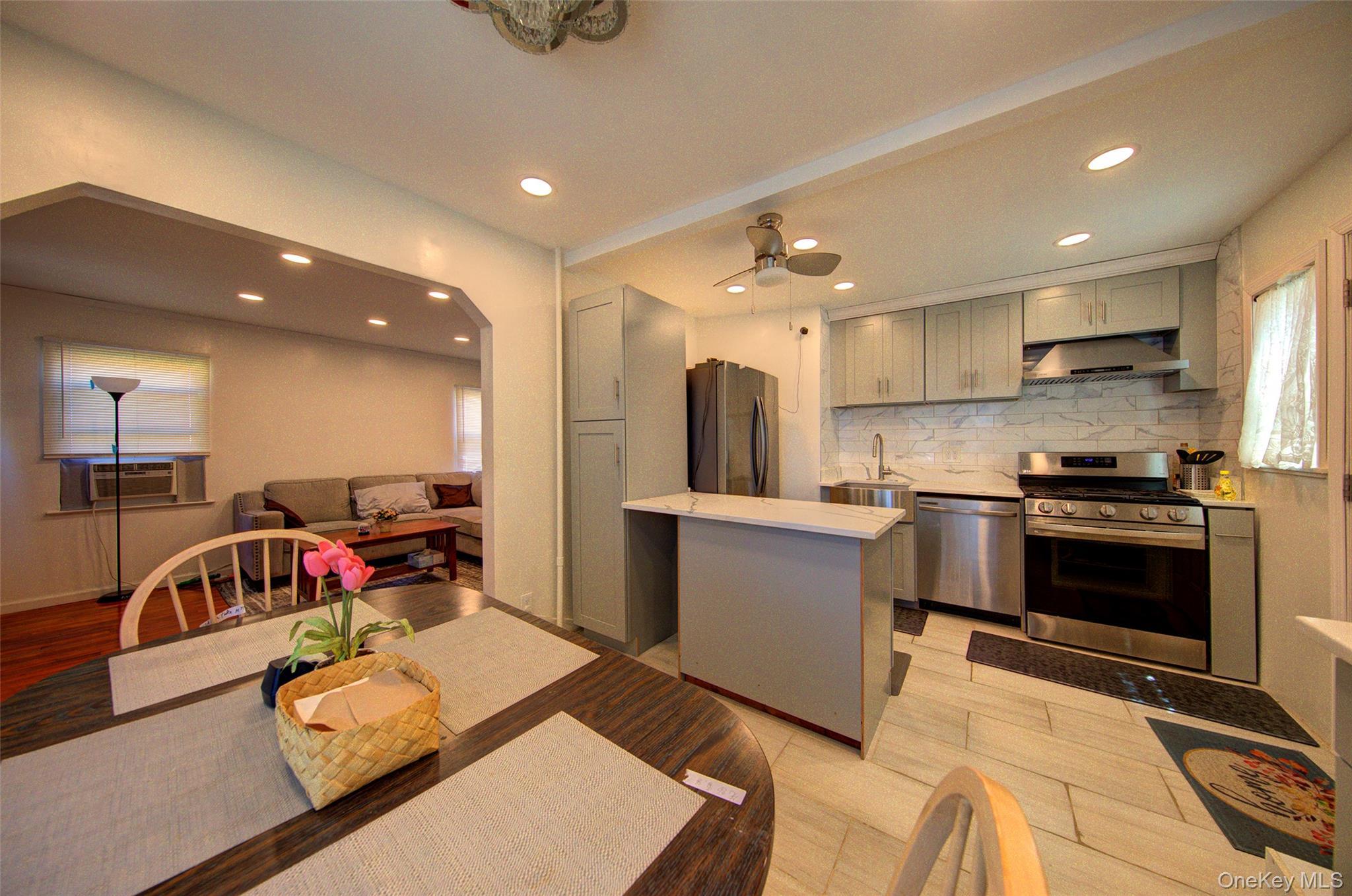 Single Family 260th Queens, NY 11004, MLS-1001607-10