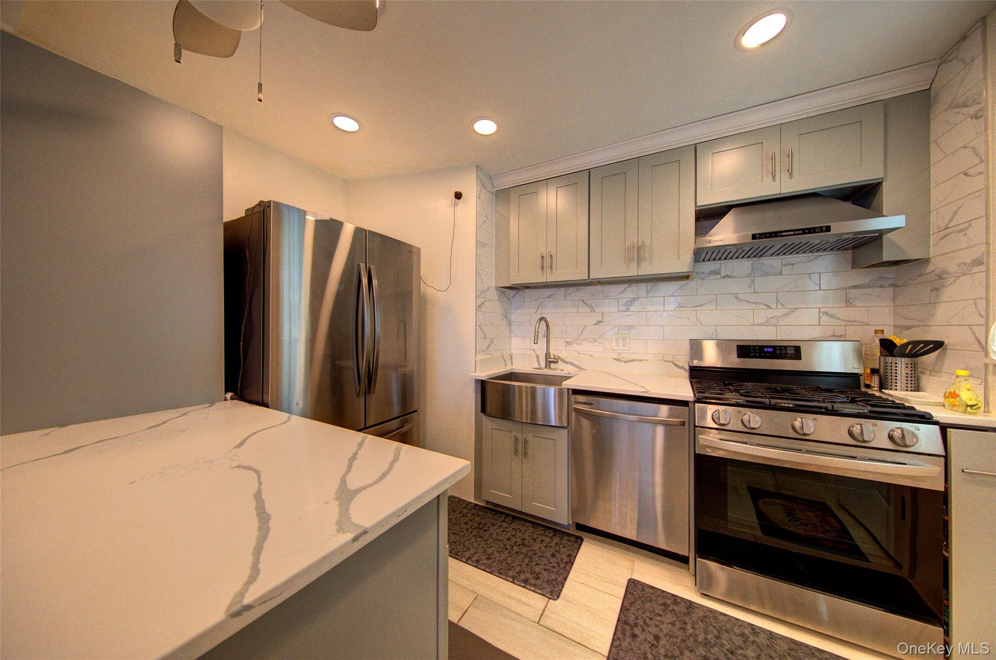 Single Family 260th Queens, NY 11004, MLS-1001607-12
