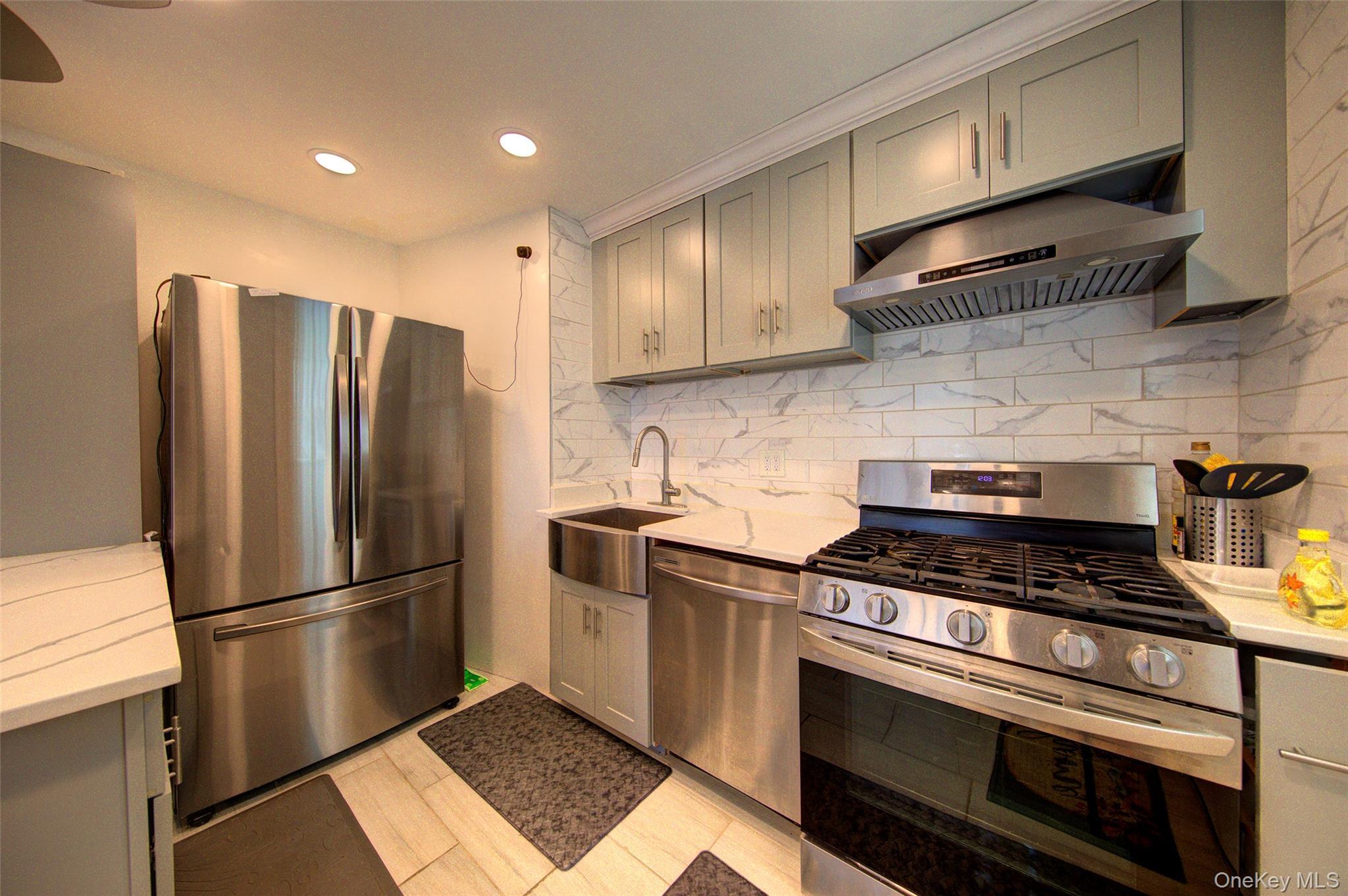 Single Family 260th Queens, NY 11004, MLS-1001607-13