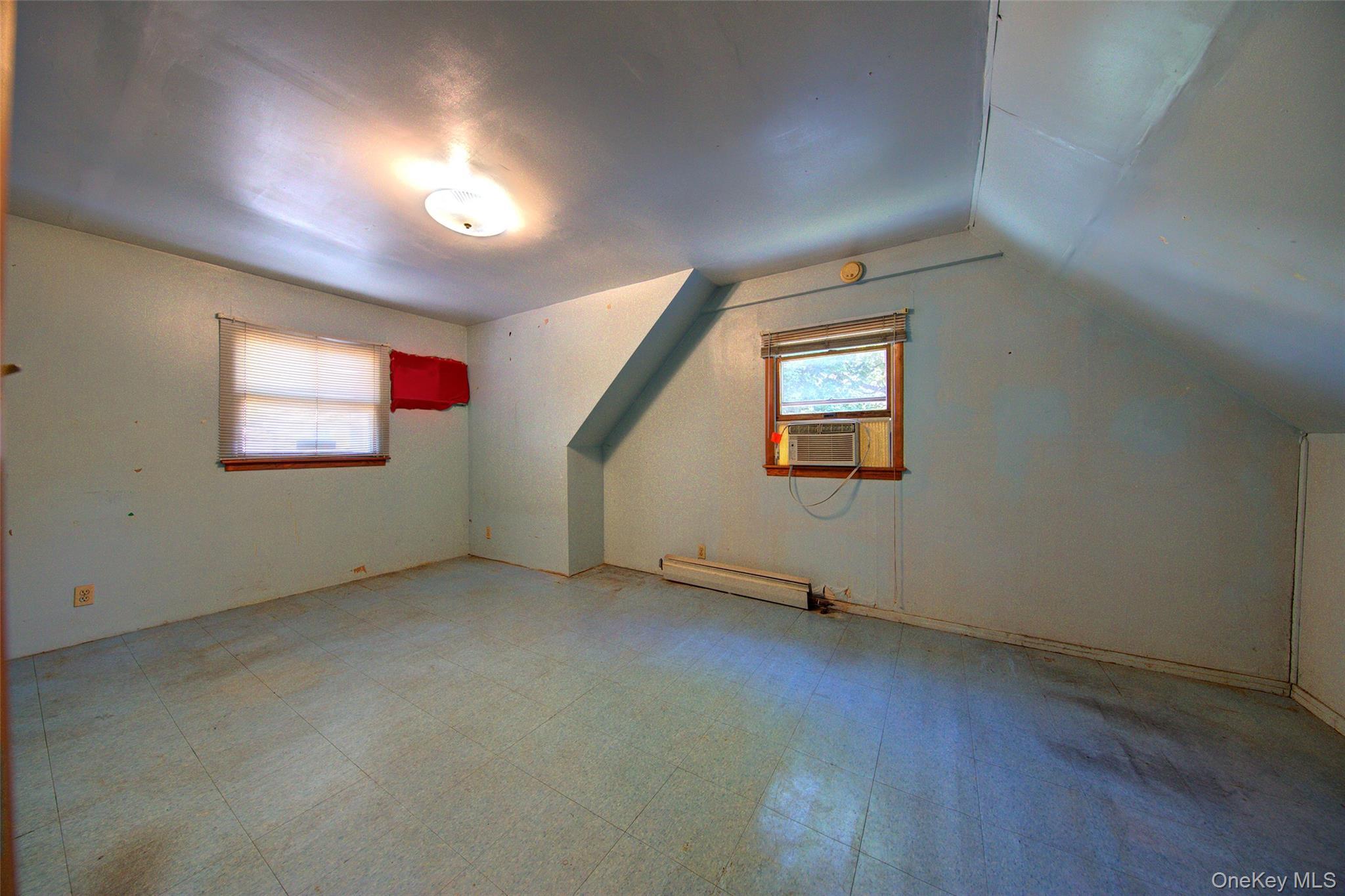 Single Family 260th Queens, NY 11004, MLS-1001607-19