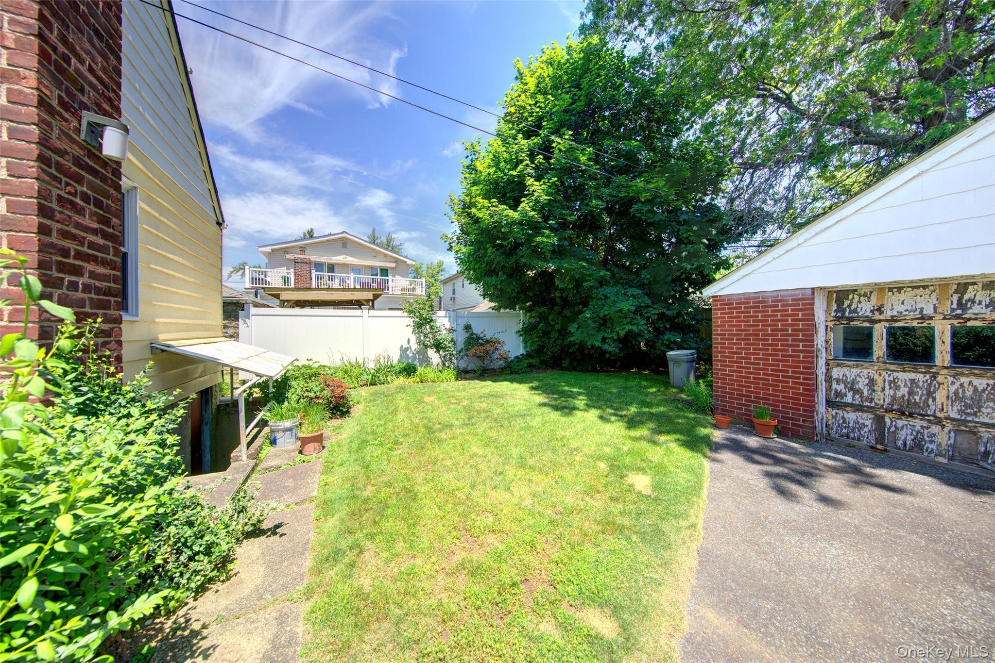 Single Family 260th Queens, NY 11004, MLS-1001607-21