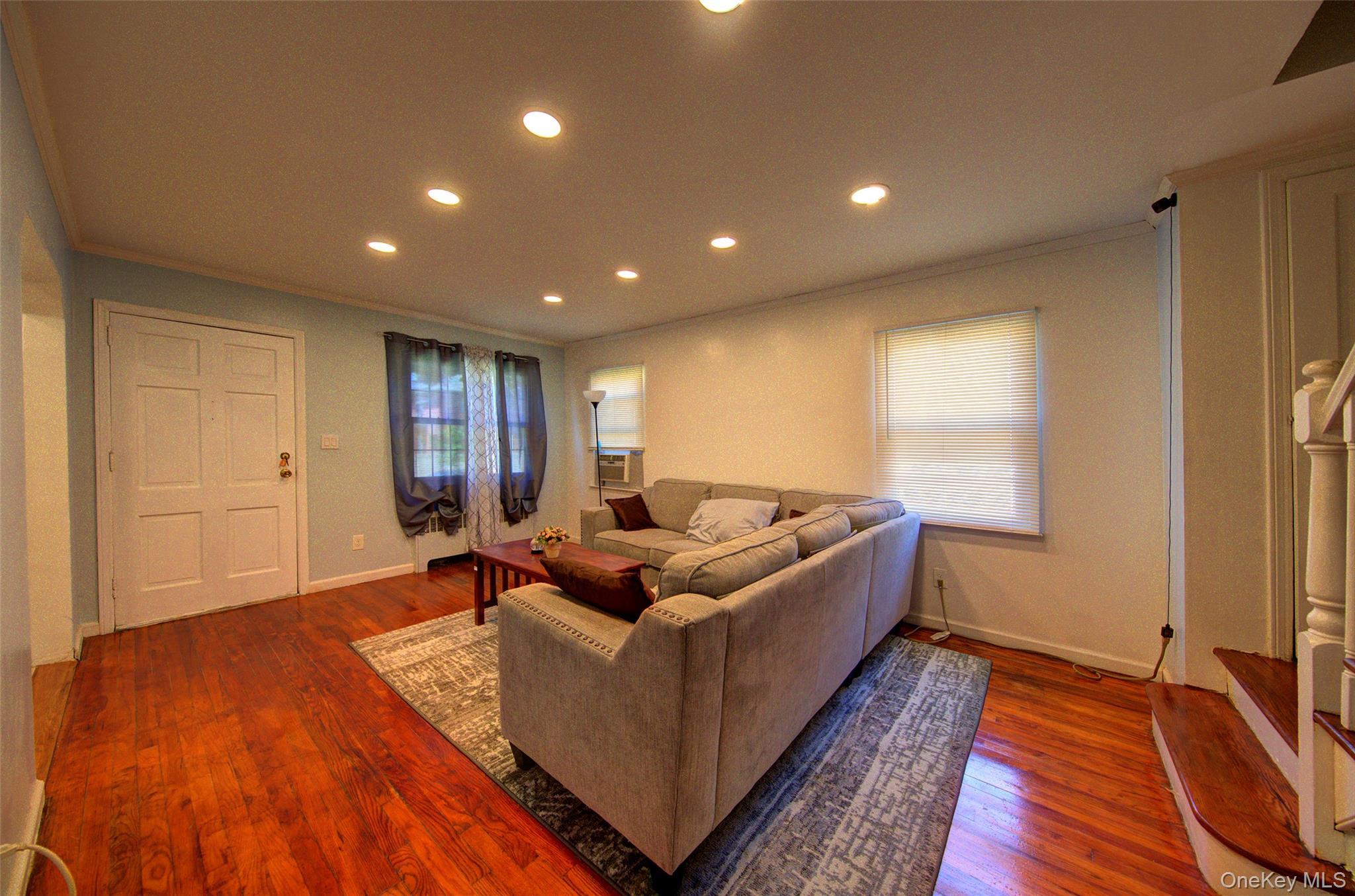 Single Family 260th Queens, NY 11004, MLS-1001607-7
