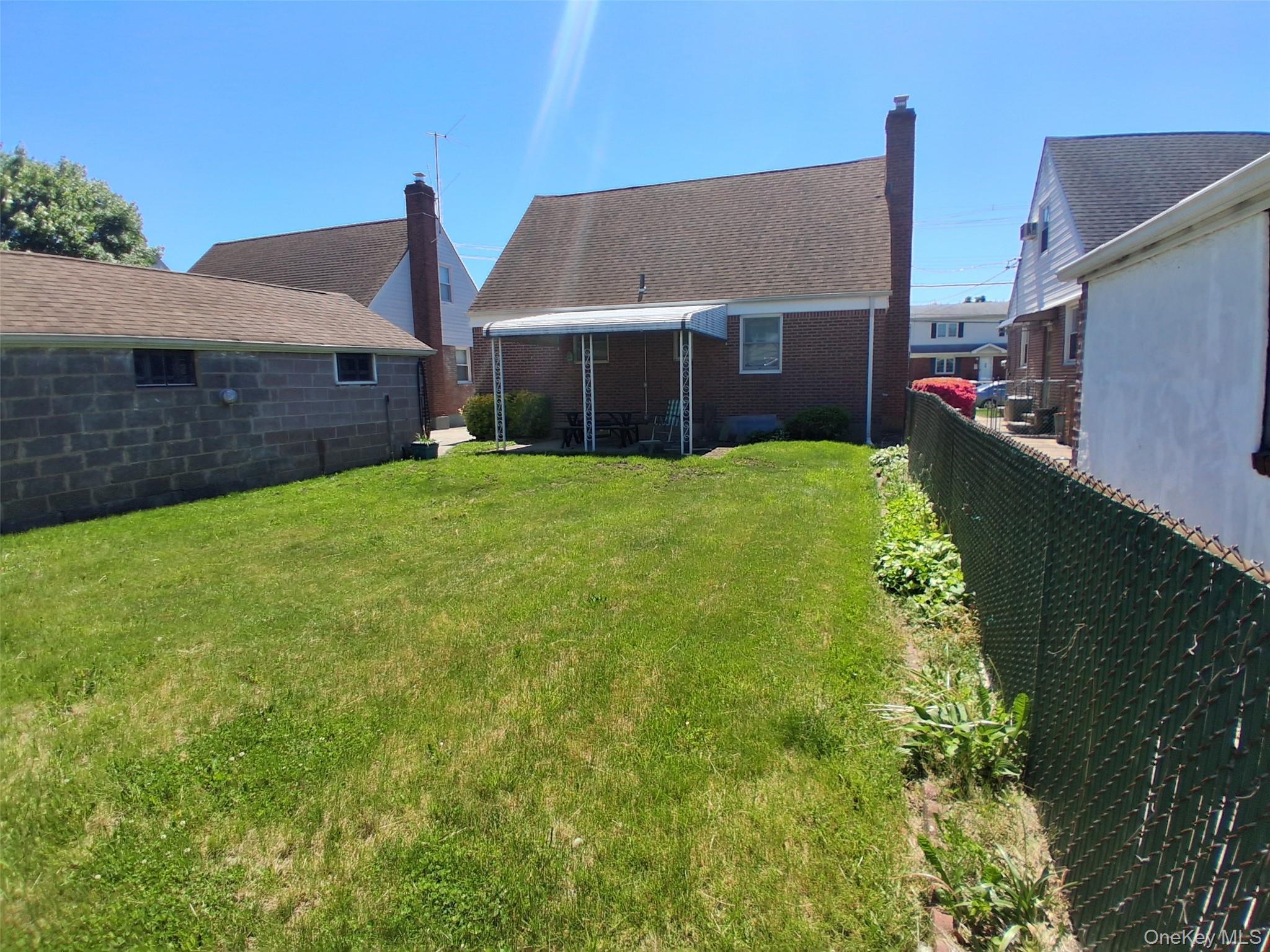 Single Family 271st Street Queens, NY 11040, MLS-1001613-11