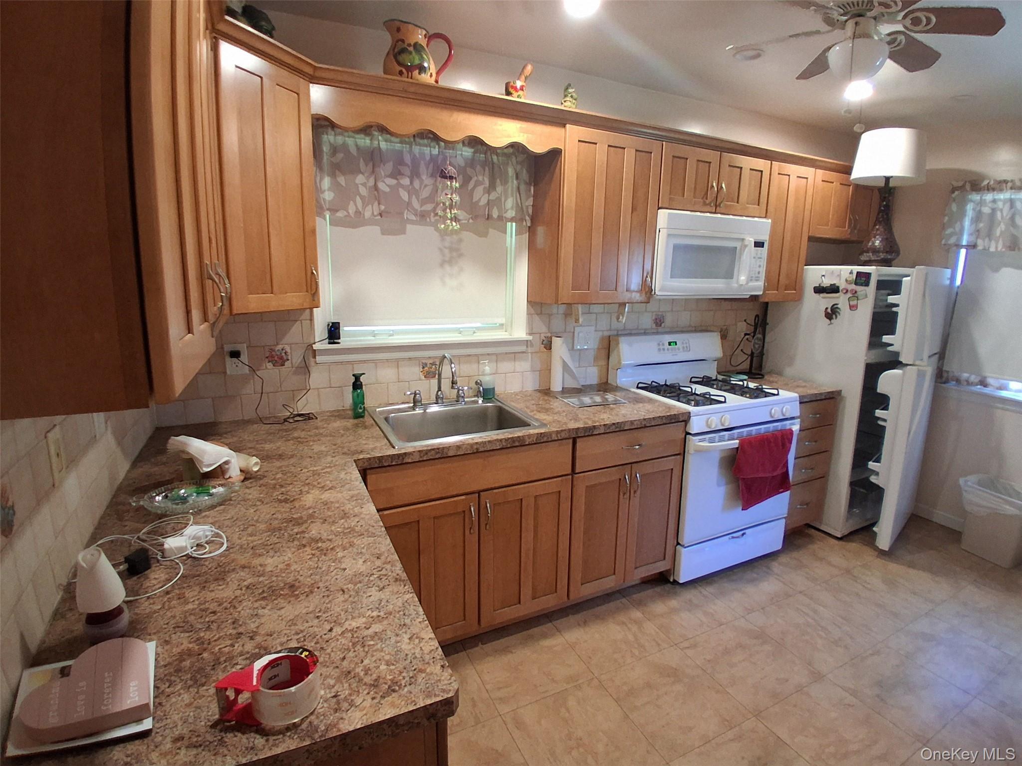 Single Family 271st Street Queens, NY 11040, MLS-1001613-2