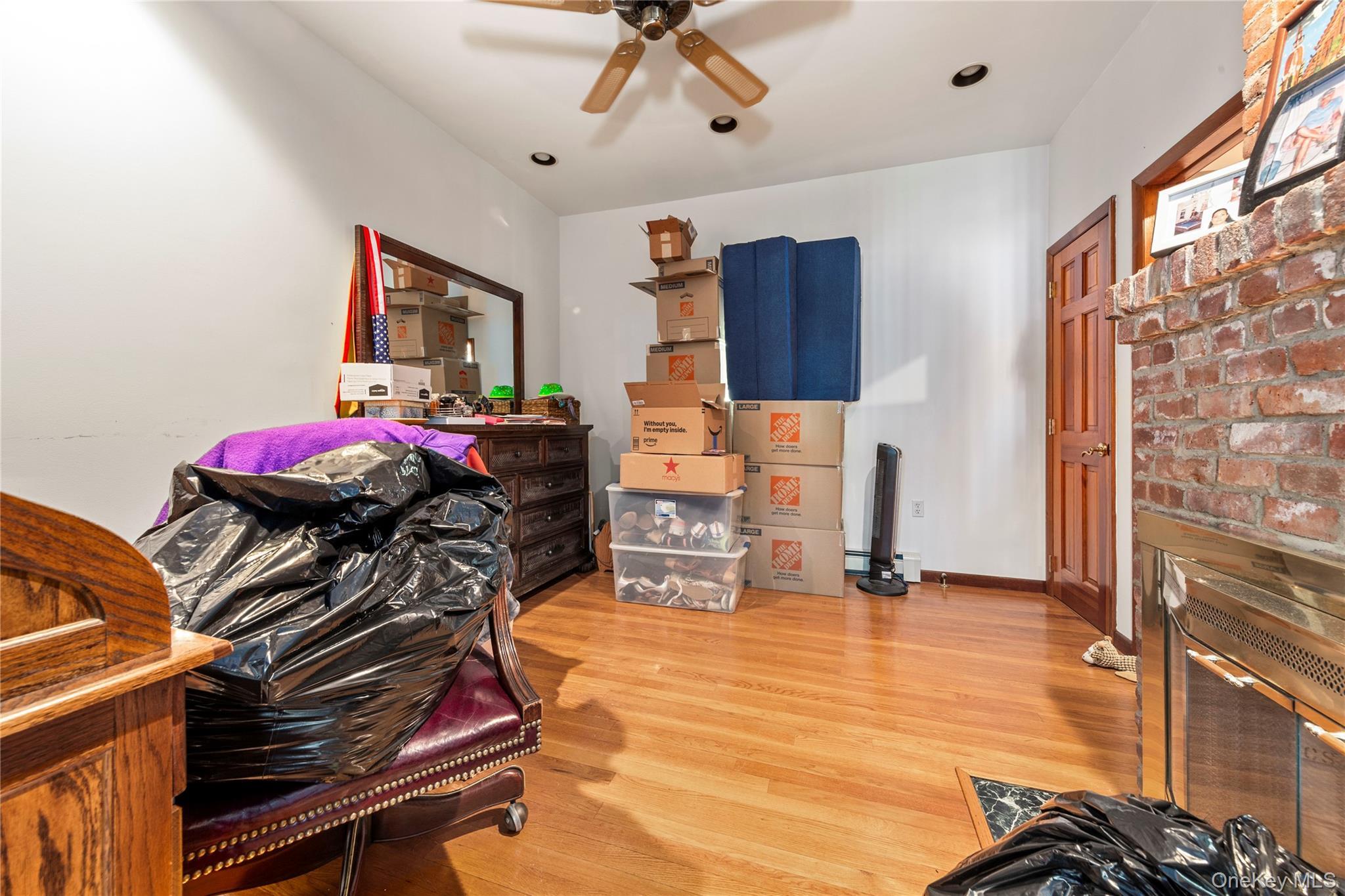 Single Family 8th Avenue Queens, NY 11357, MLS-1001635-14