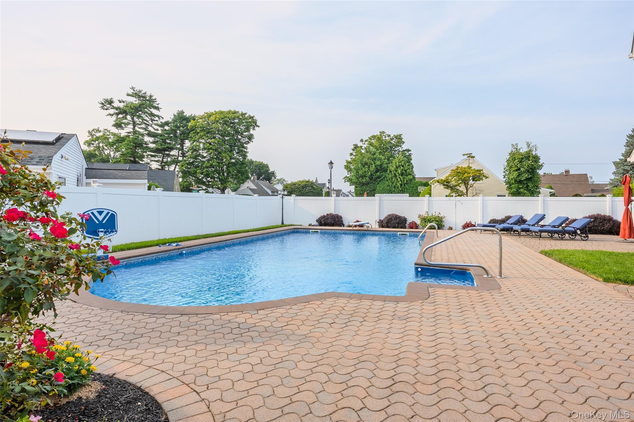 Single Family Swing Lane  Nassau County, NY 11756, MLS-1001667-30