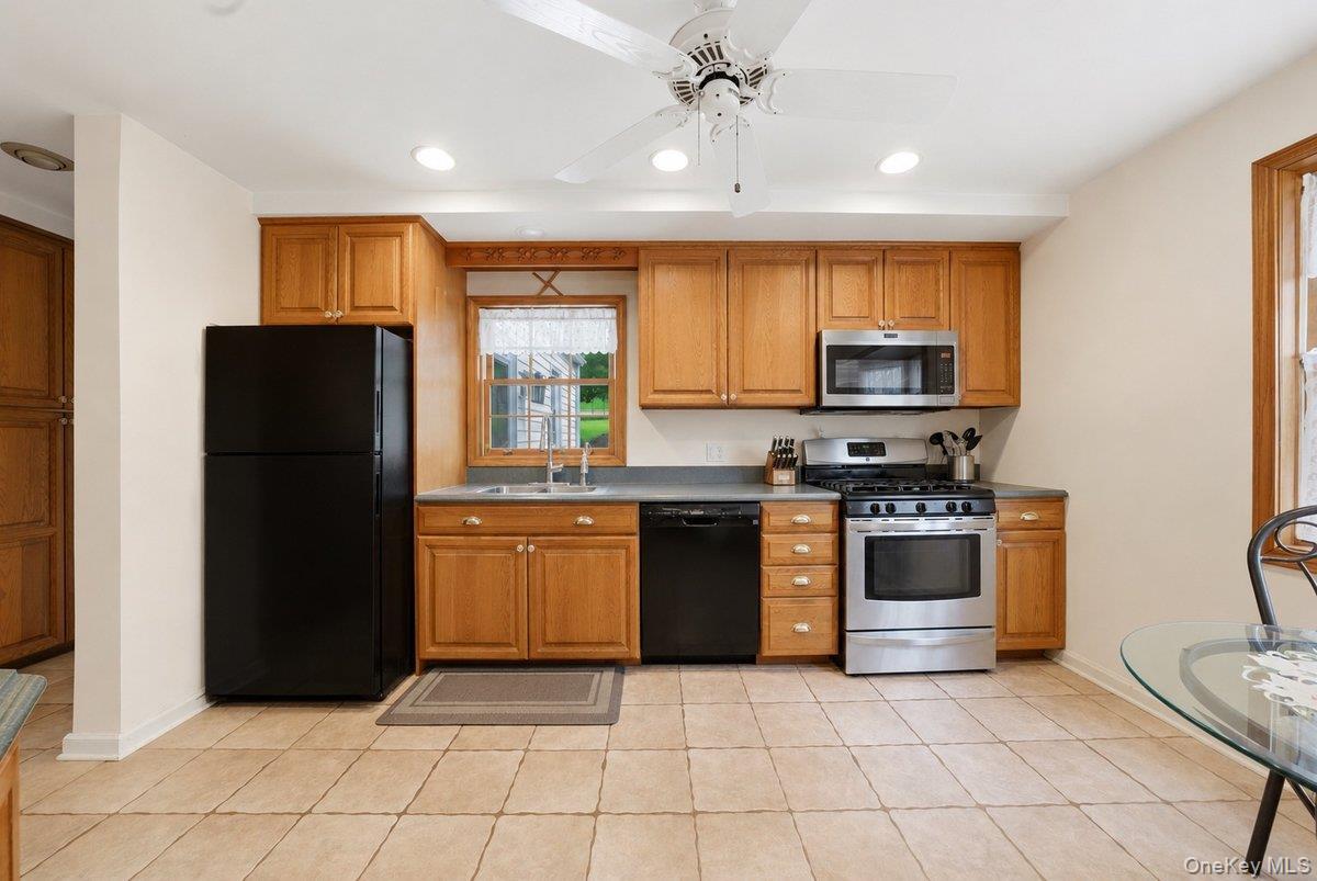 Single Family Halstead Avenue Westchester County, NY 10704, MLS-1001671-12