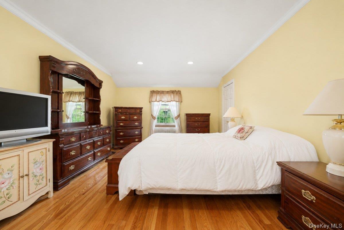 Single Family Halstead Avenue Westchester County, NY 10704, MLS-1001671-24