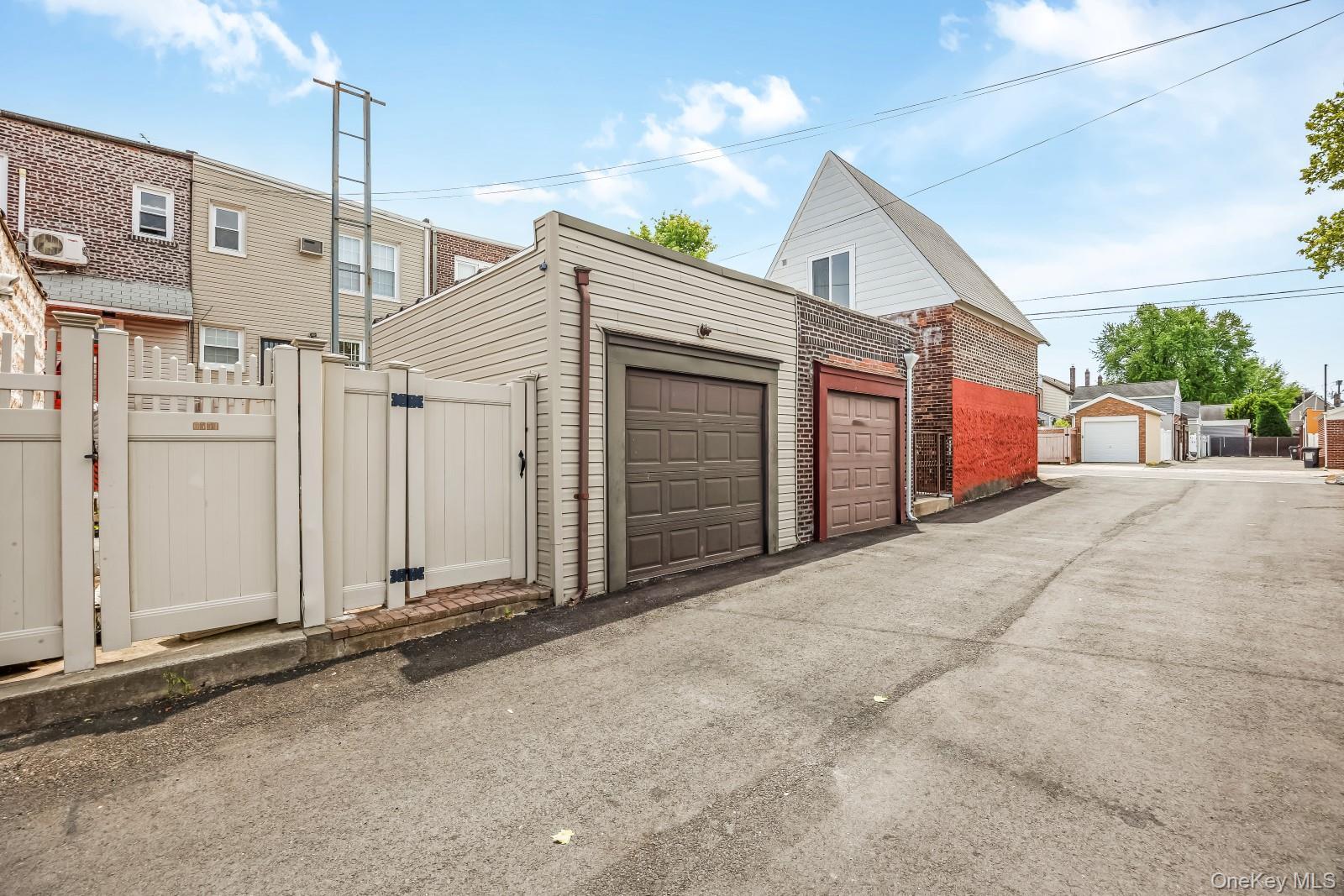 Single Family 77th Queens, NY 11379, MLS-1001688-27