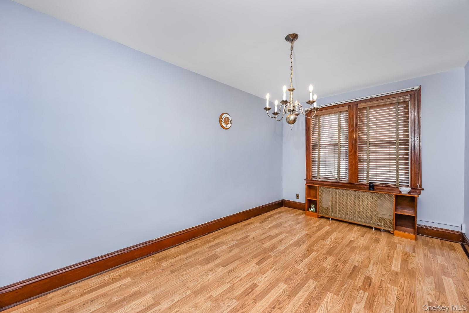 Single Family 77th Queens, NY 11379, MLS-1001688-8