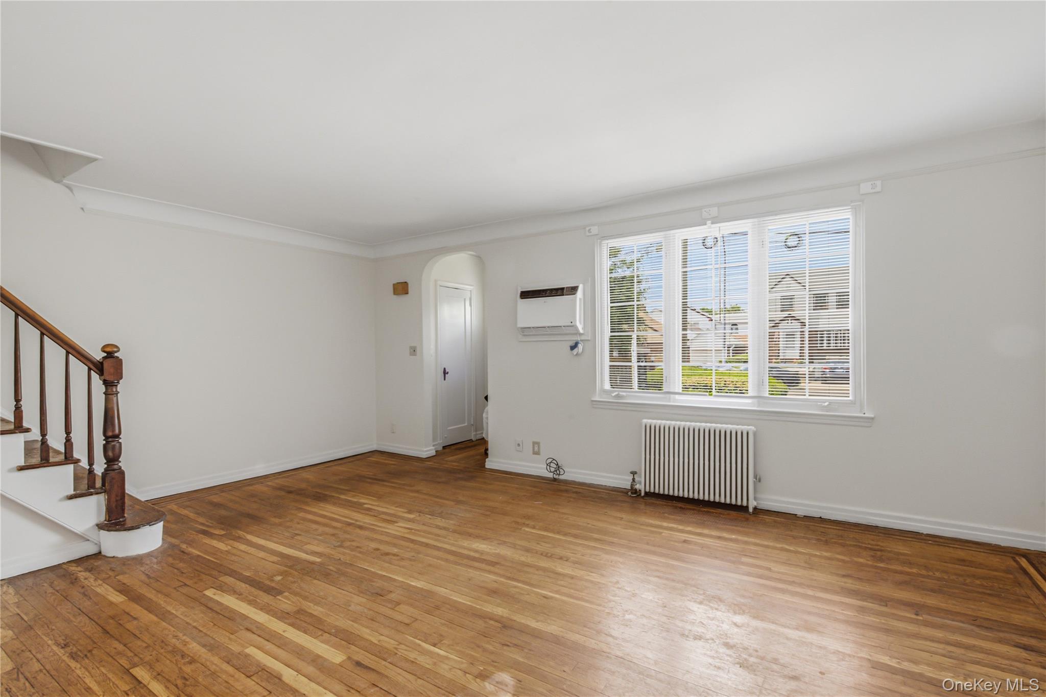 Single Family 29th Queens, NY 11358, MLS-1001719-11