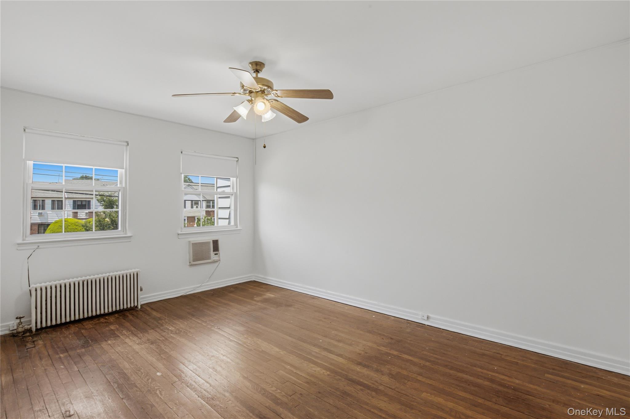 Single Family 29th Queens, NY 11358, MLS-1001719-7