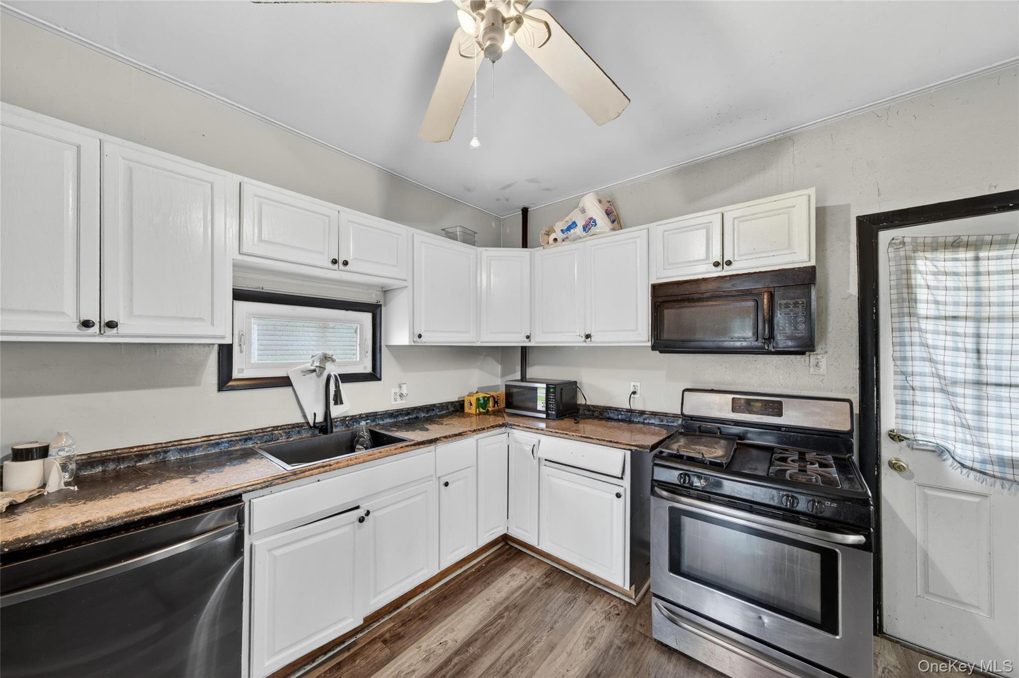 Single Family Crescent Place Orange County, NY 10940, MLS-1001761-13