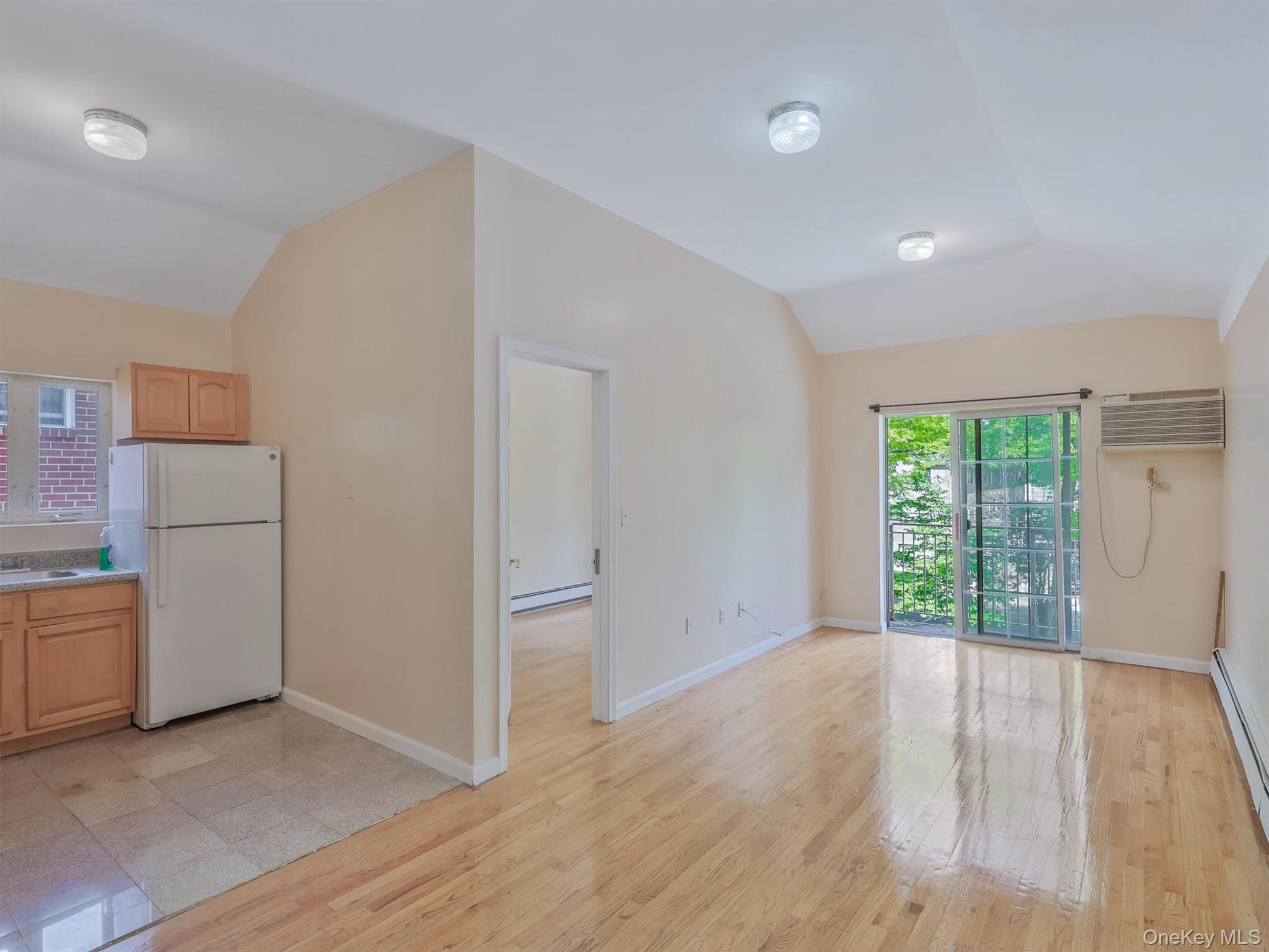 Single Family Midland Parkway  Queens, NY 11432, MLS-1001770-17
