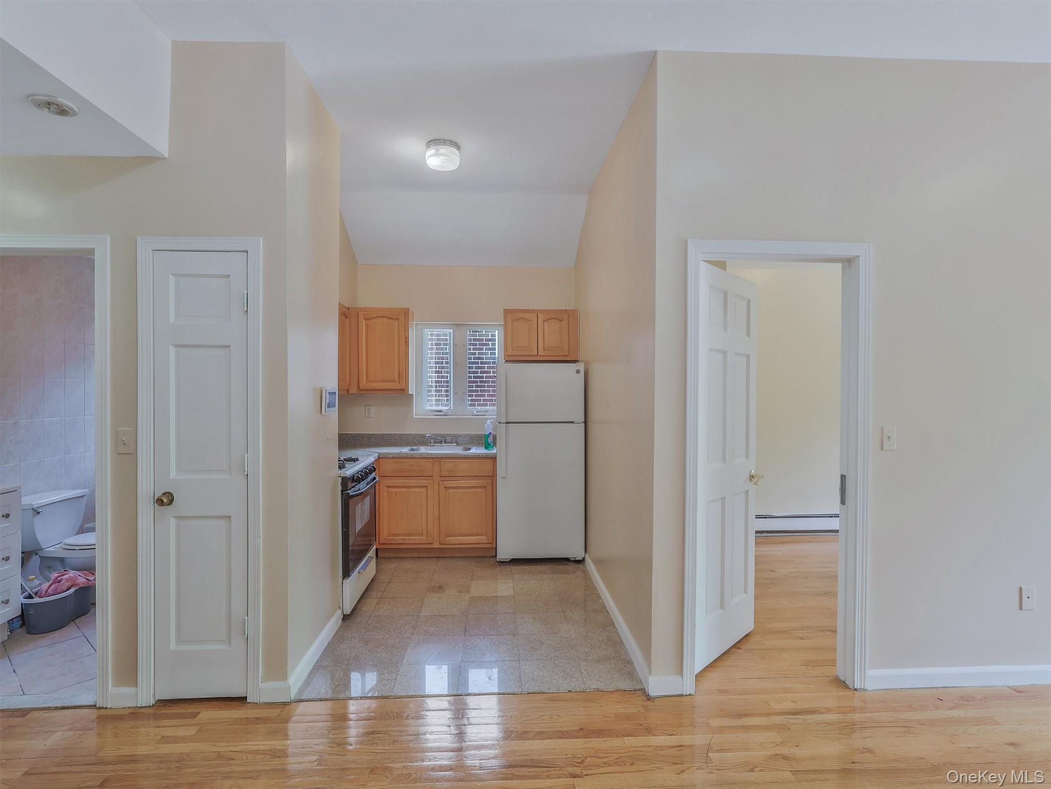 Single Family Midland Parkway  Queens, NY 11432, MLS-1001770-18