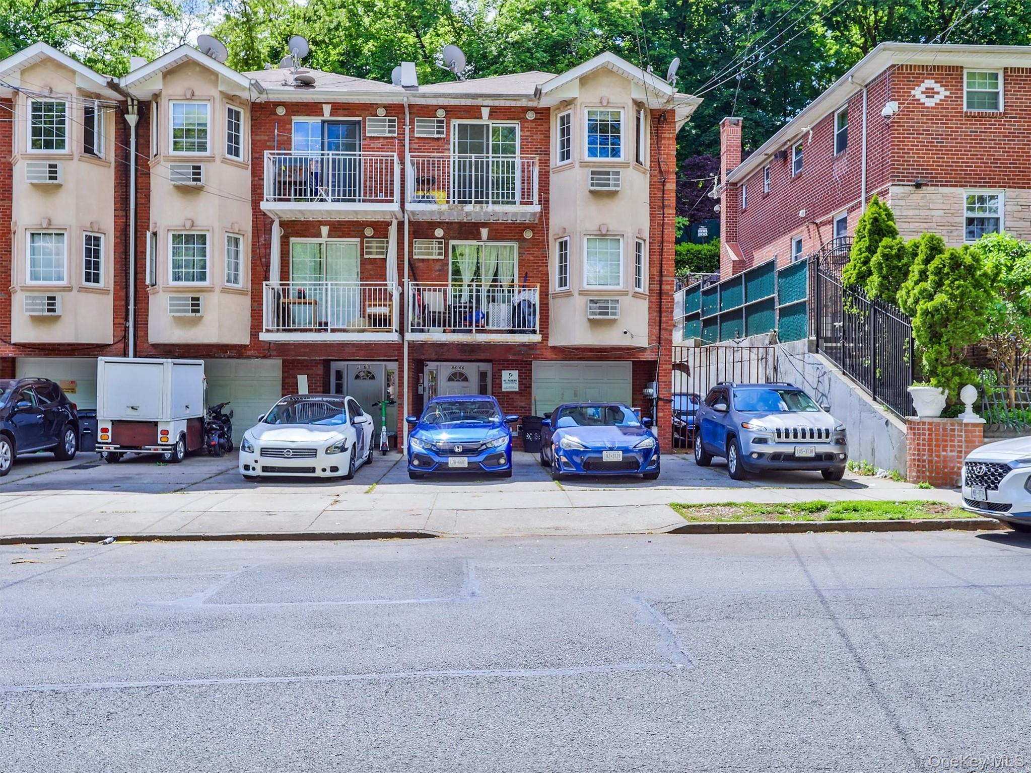 Single Family Midland Parkway  Queens, NY 11432, MLS-1001770-25