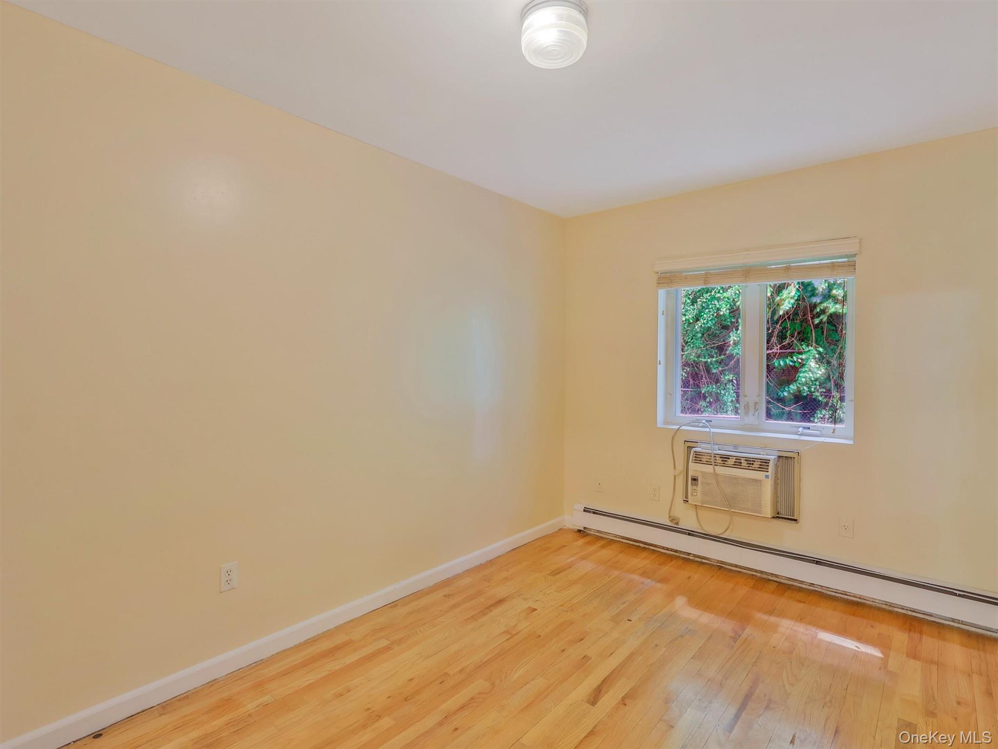 Single Family Midland Parkway  Queens, NY 11432, MLS-1001770-7
