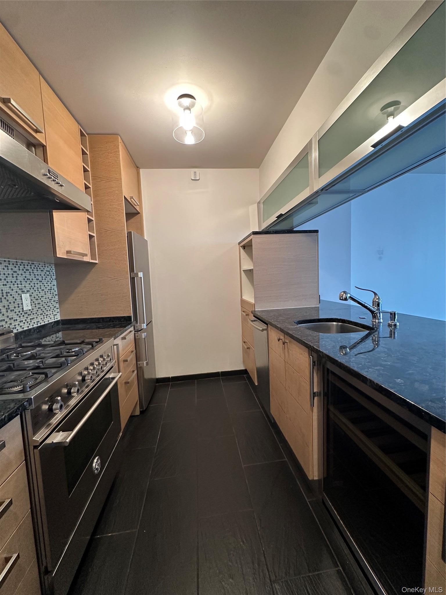 Condo S End Avenue Manhattan, NY 10280, MLS-1001804-8