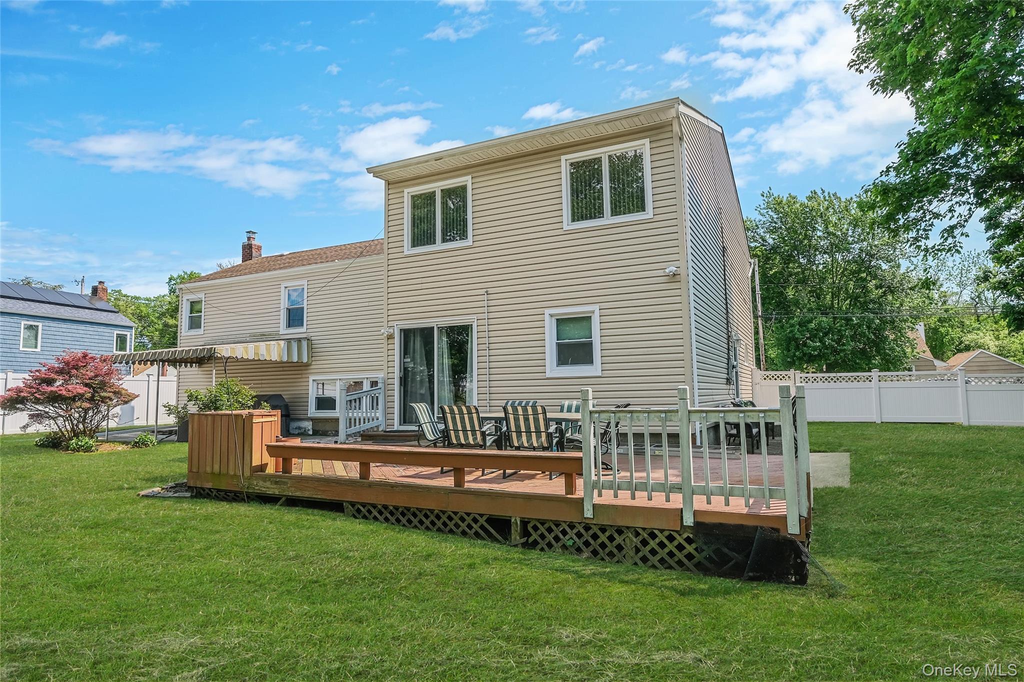 Single Family Maybrook Road  Suffolk County, NY 11703, MLS-1001881-38