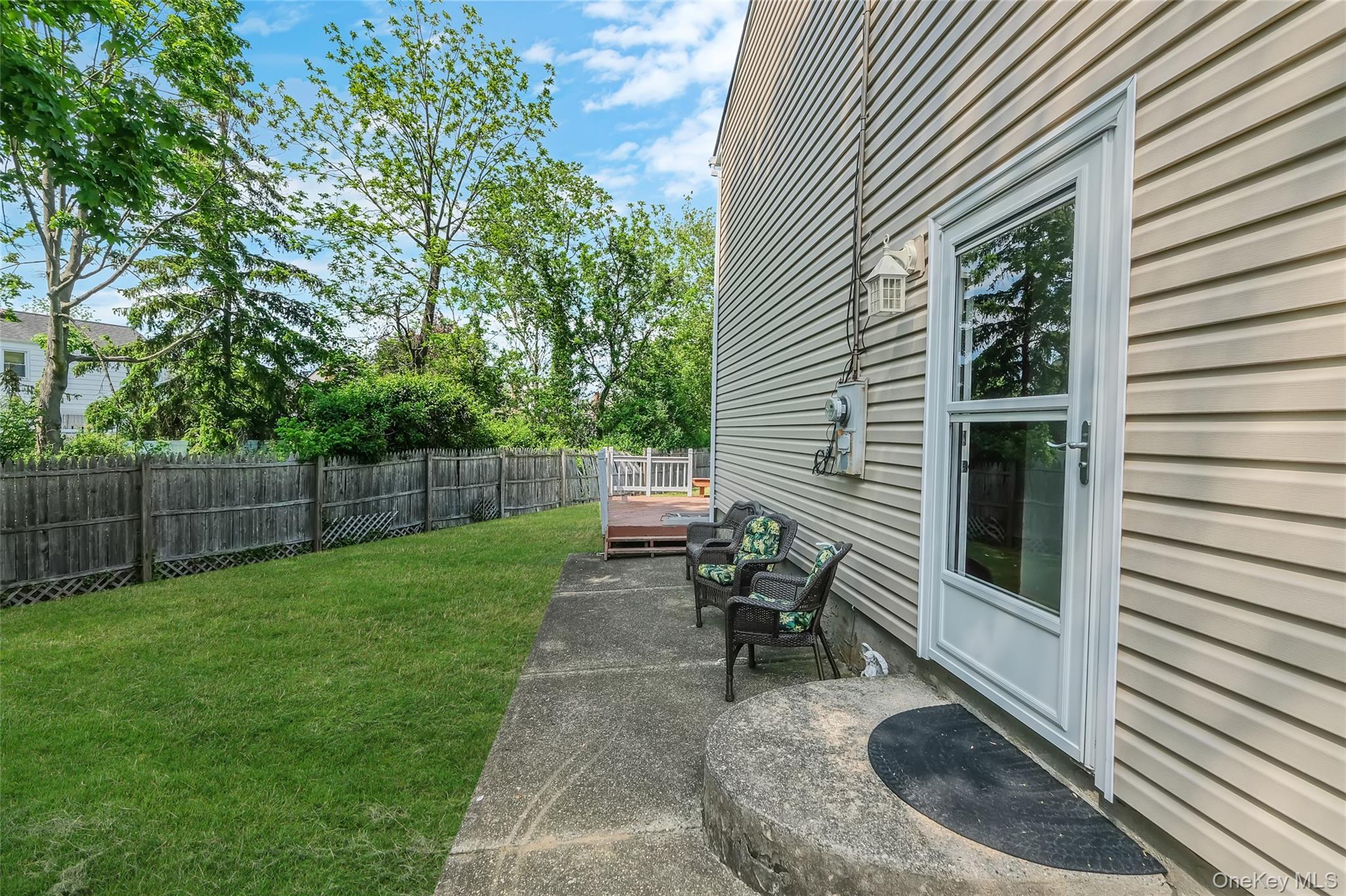 Single Family Maybrook Road  Suffolk County, NY 11703, MLS-1001881-40