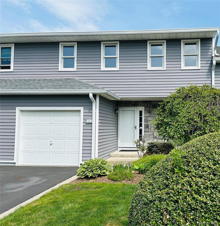 Apartment in Babylon - Alicia Suffolk County, NY 11703