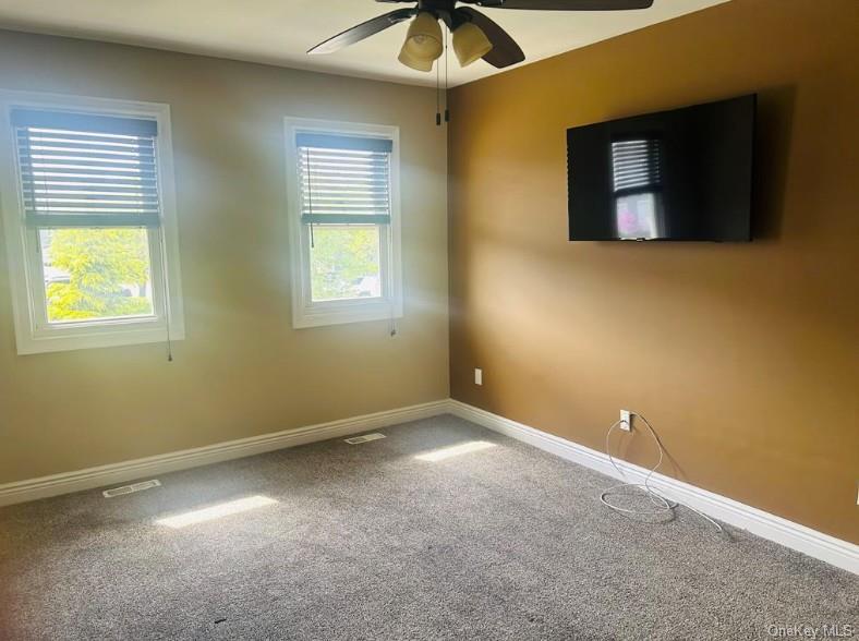 Apartment Alicia Suffolk County, NY 11703, MLS-1001949-18