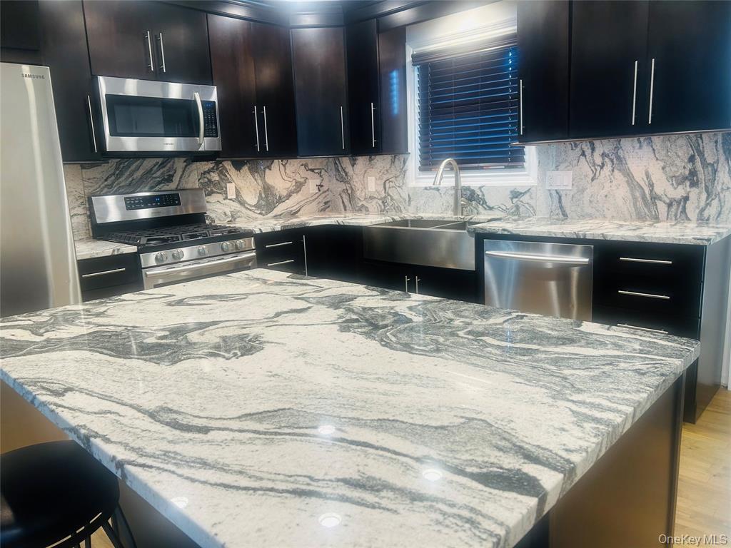 Apartment Alicia Suffolk County, NY 11703, MLS-1001949-5