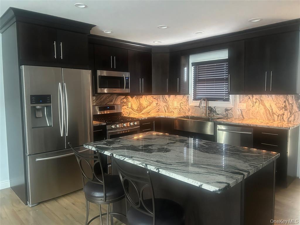 Apartment Alicia Suffolk County, NY 11703, MLS-1001949-6