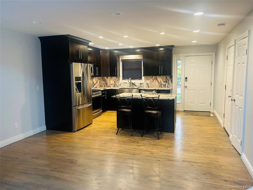 Apartment Alicia Suffolk County, NY 11703, MLS-1001949-7