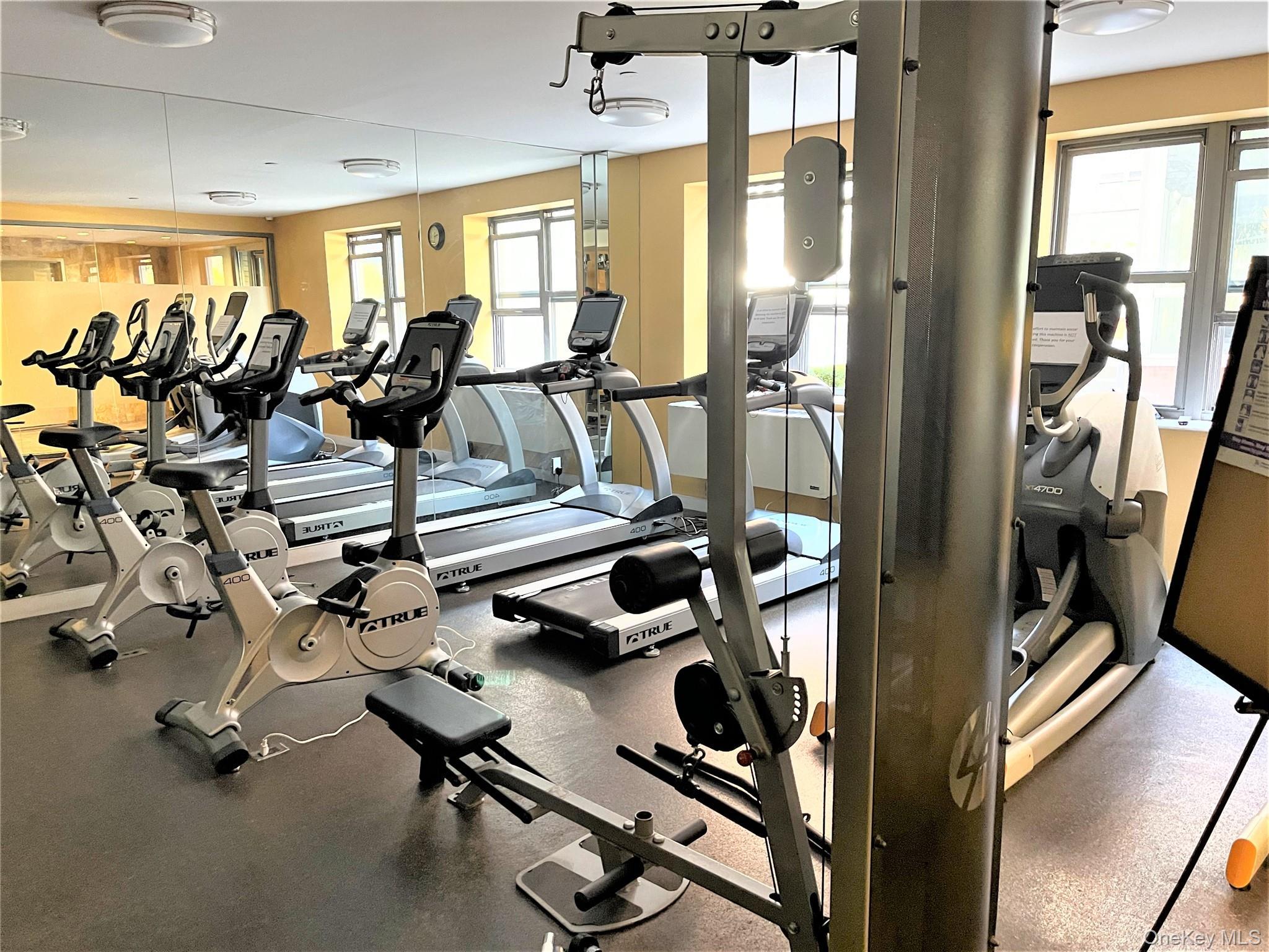 Apartment 47th Manhattan, NY 10036, MLS-1001953-13