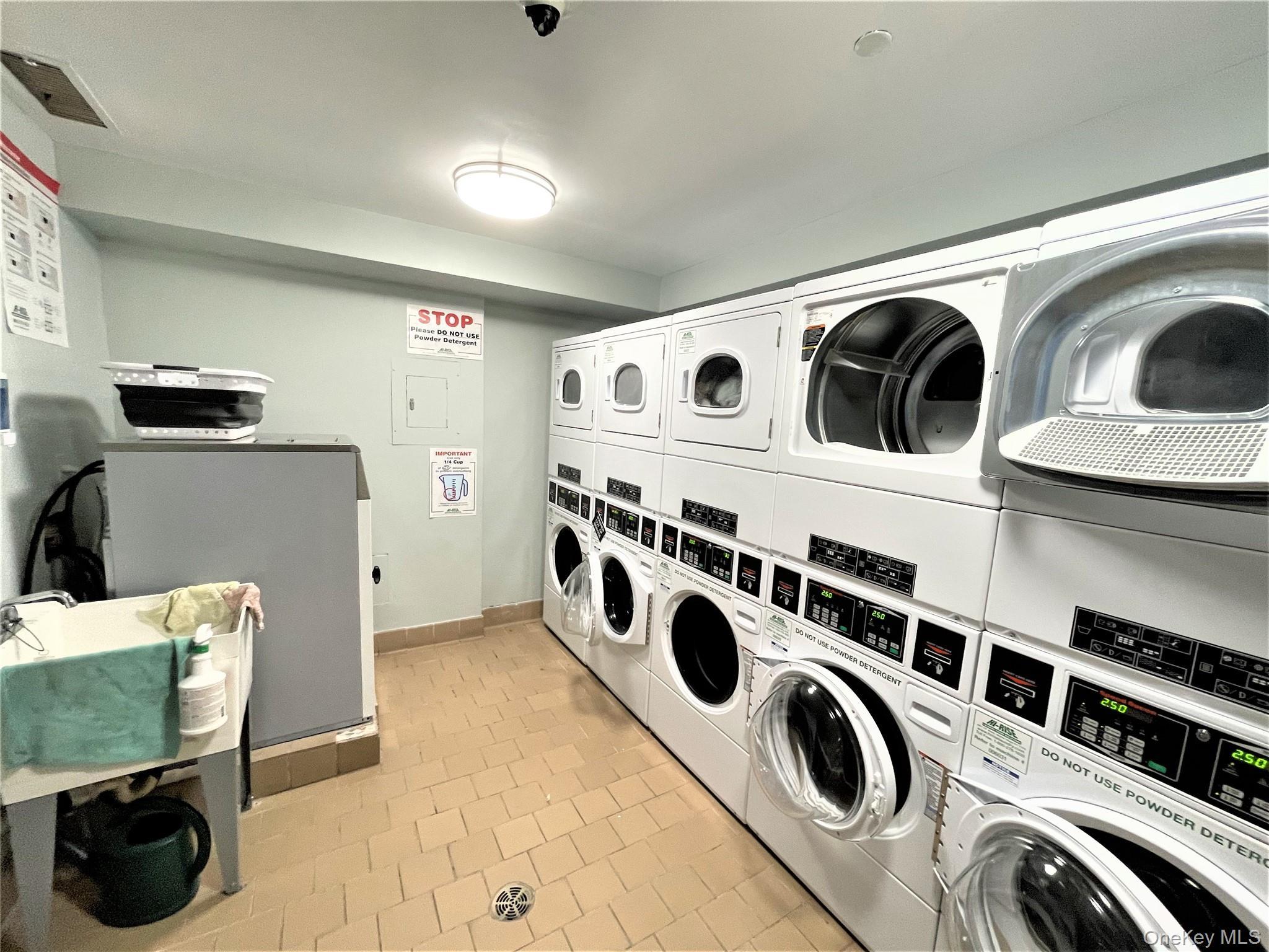 Apartment 47th Manhattan, NY 10036, MLS-1001953-14