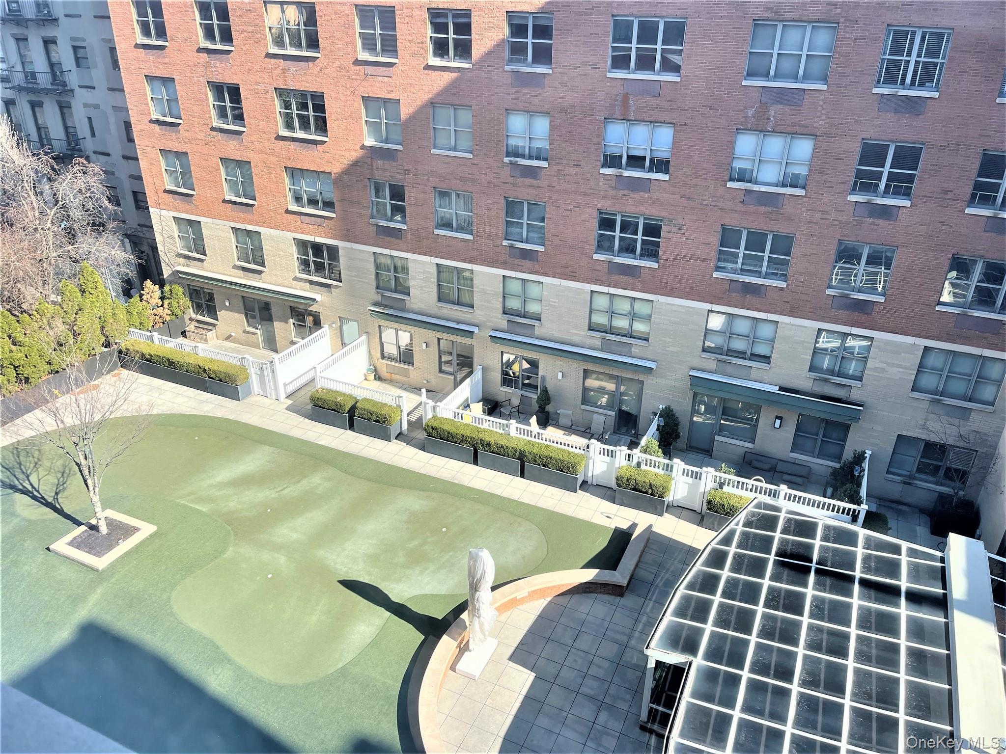 Apartment 47th Manhattan, NY 10036, MLS-1001953-3