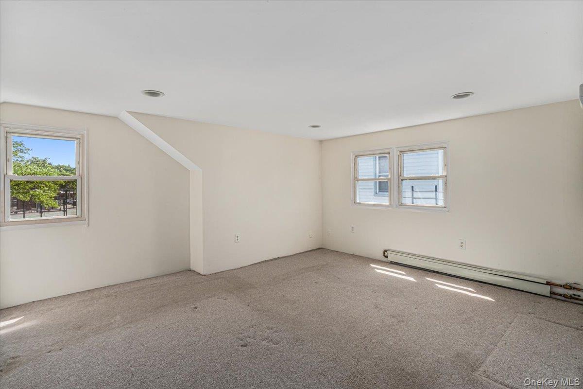 Single Family 248th Queens, NY 11426, MLS-1001961-11