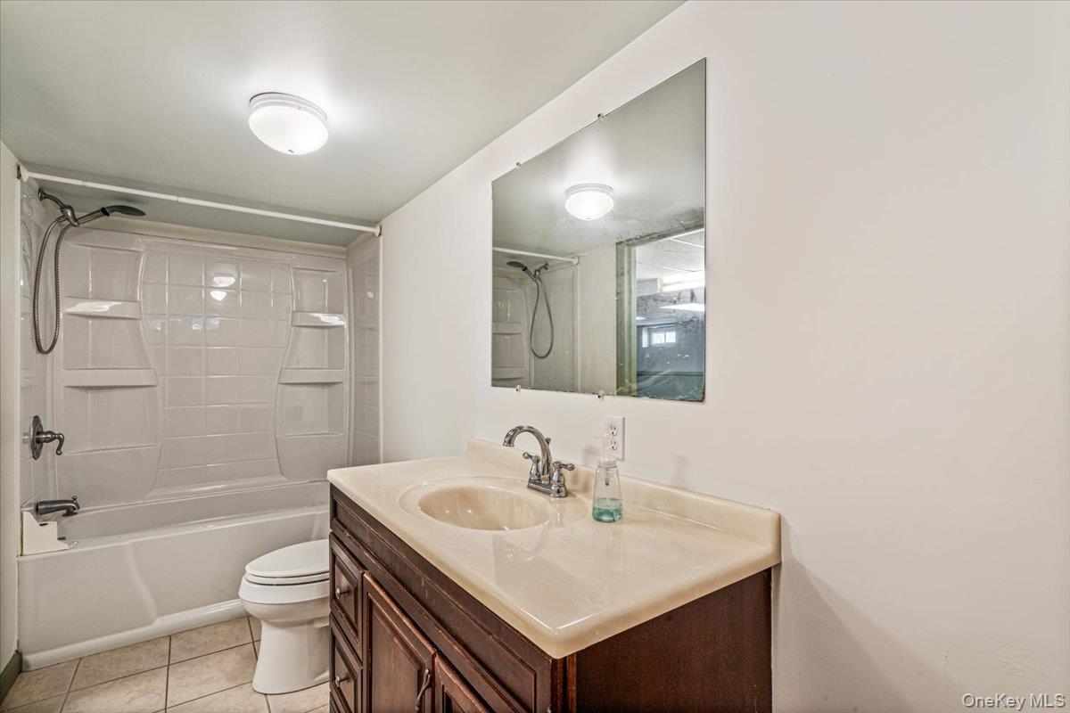Single Family 248th Queens, NY 11426, MLS-1001961-15