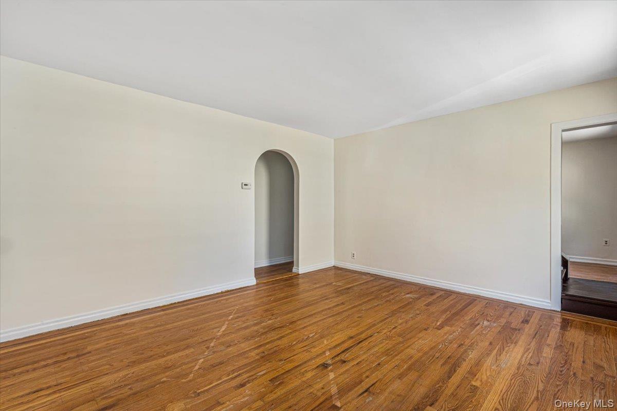 Single Family 248th Queens, NY 11426, MLS-1001961-3
