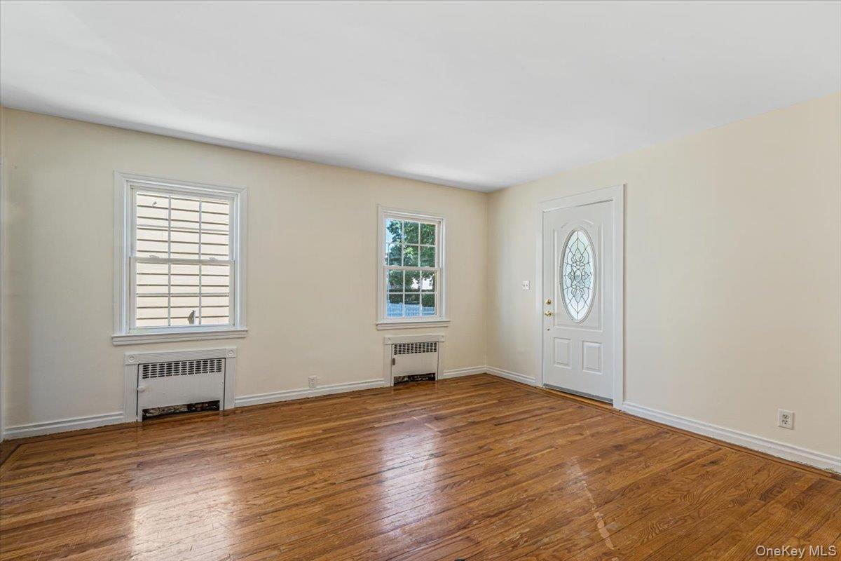Single Family 248th Queens, NY 11426, MLS-1001961-4