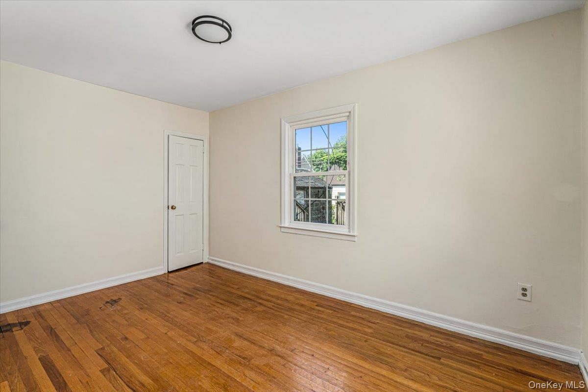 Single Family 248th Queens, NY 11426, MLS-1001961-5